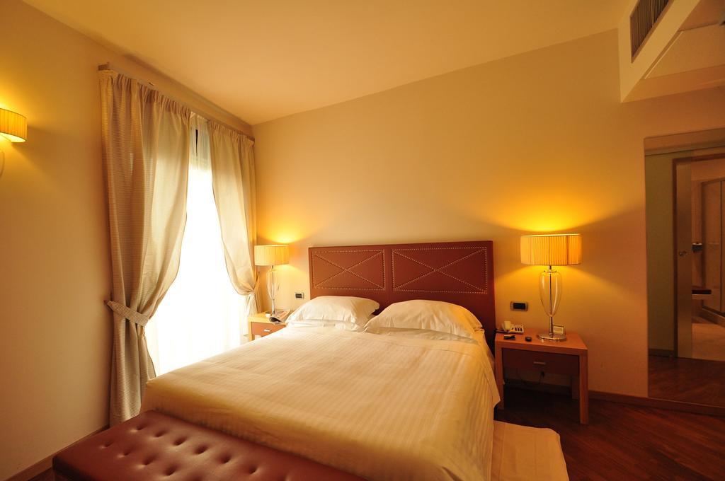 Hotel Cristallo 4*