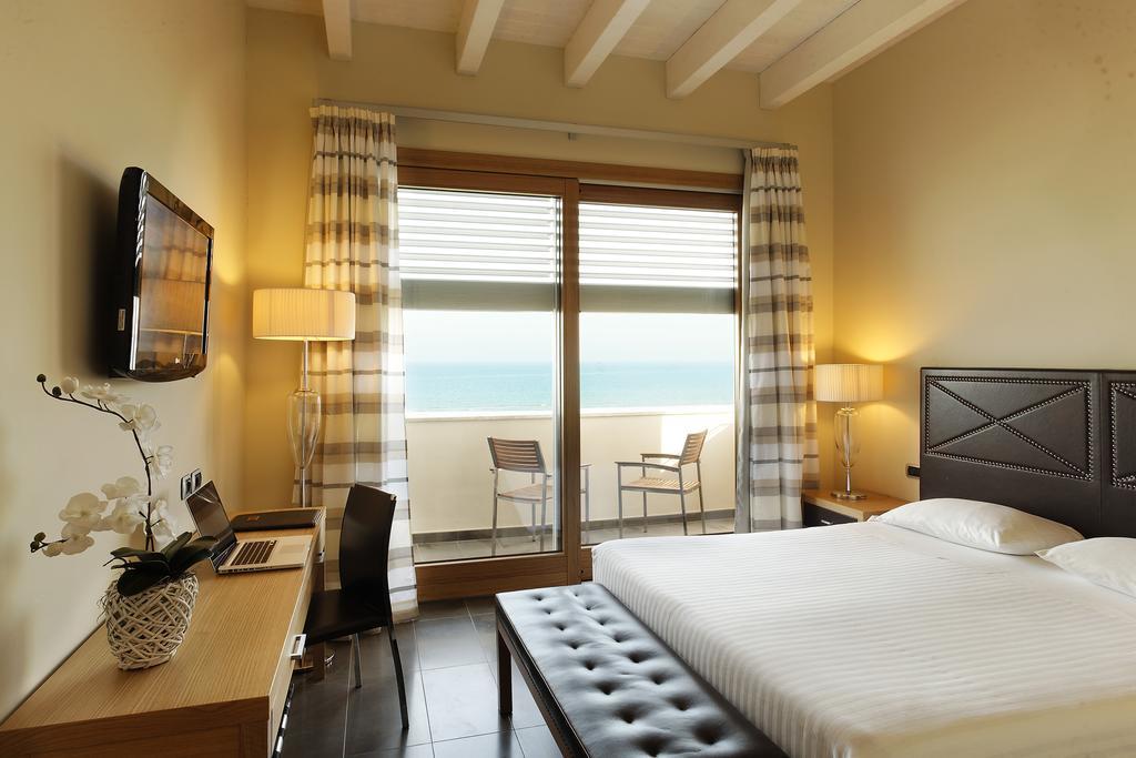 Cristallo Hotel 4*